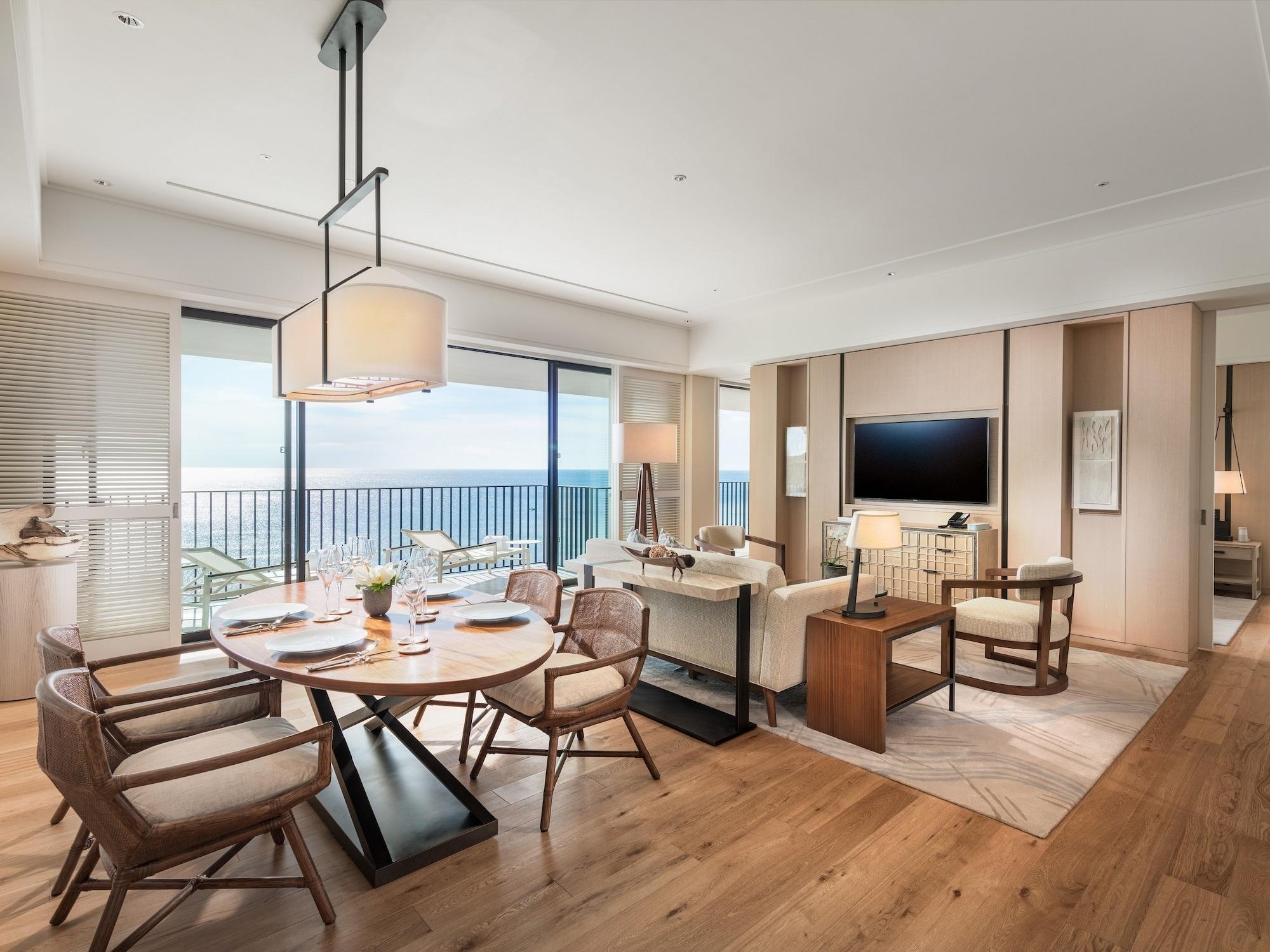Halekulani Okinawa Hotel Онна Екстериор снимка
