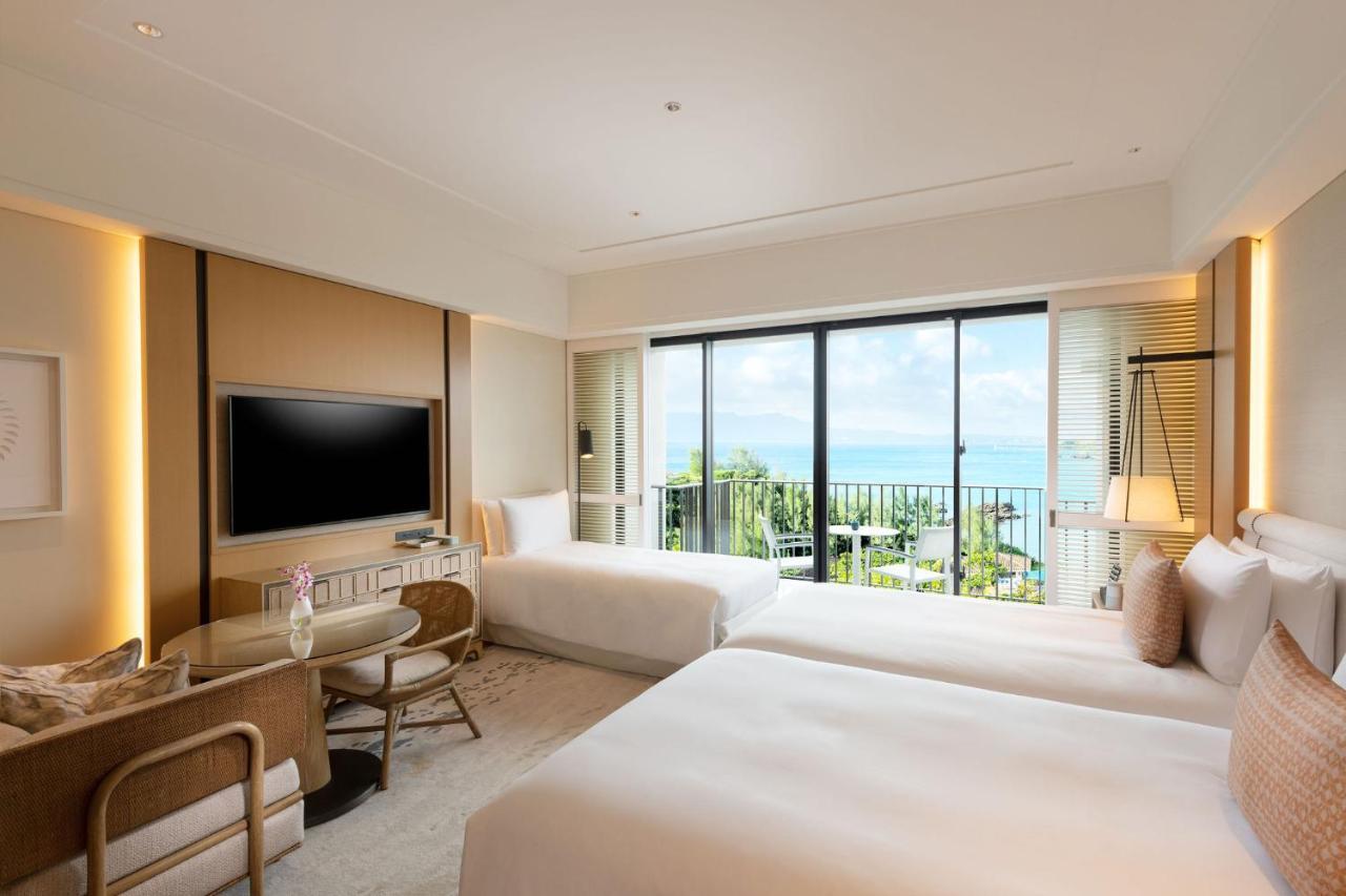 Halekulani Okinawa Hotel Онна Екстериор снимка