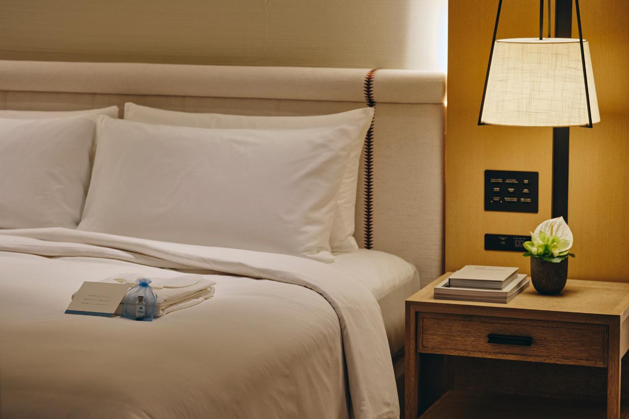 Halekulani Okinawa Hotel Онна Екстериор снимка