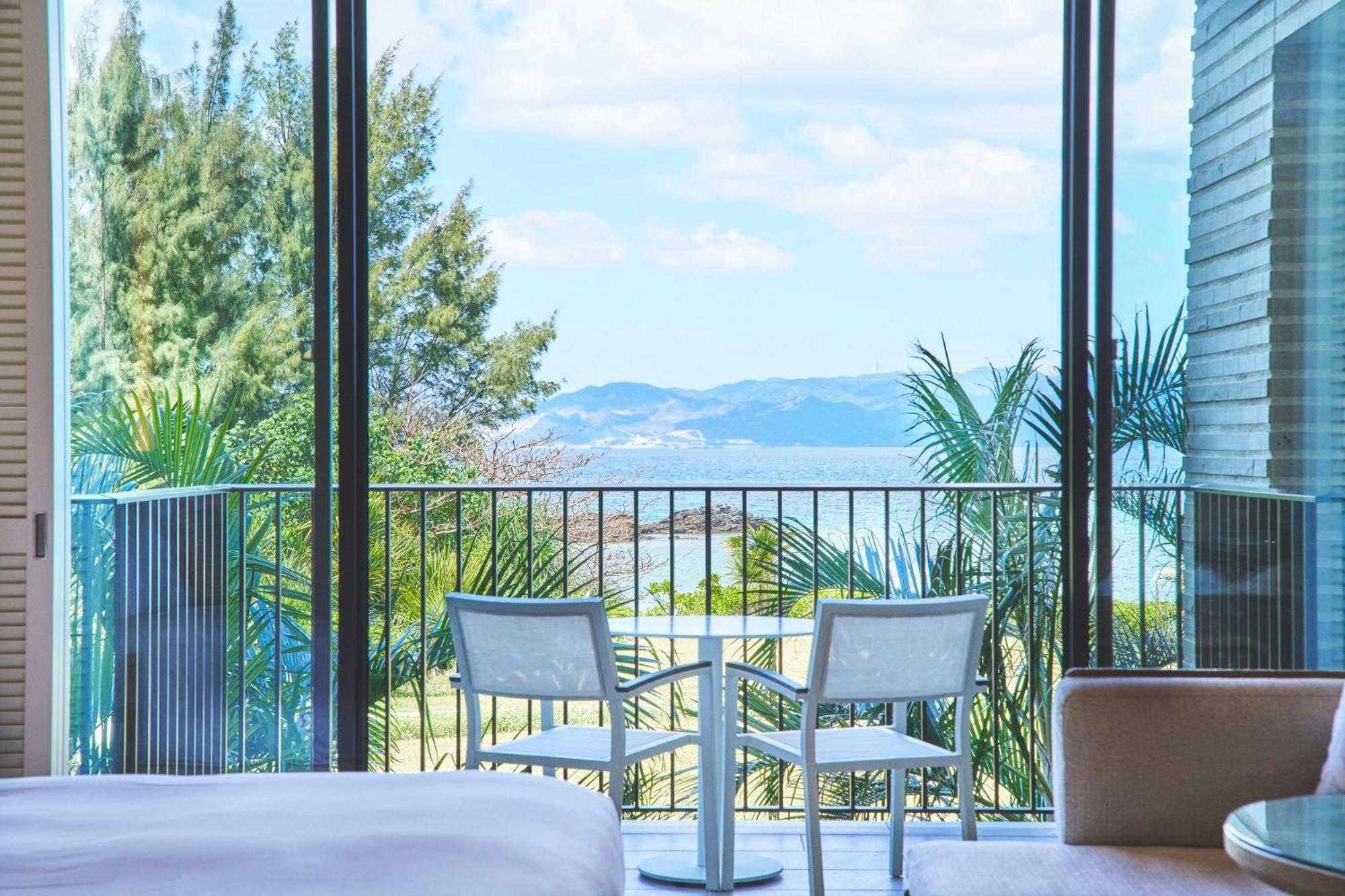 Halekulani Okinawa Hotel Онна Екстериор снимка